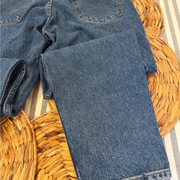 🌞Levi’s 560 Jeans, Loose Fit Tapered Leg, 33x29, #36 - Picture 13 of 16